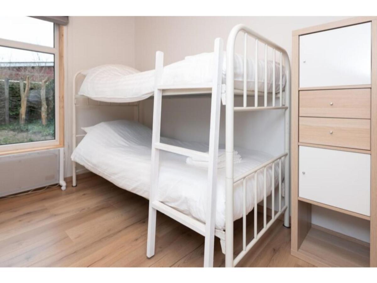 Quiet Location Yet Close To The Beach And Center Large Enclosed Garden 레네세 외부 사진
